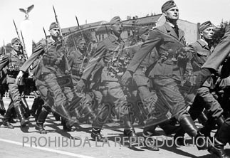 Desfile de la Legión Cóndor en Berlin