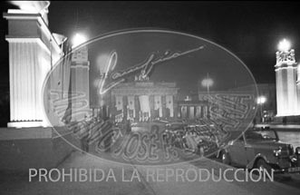 Berlin de noche se enganala para el regreso de la Legión Cóndor