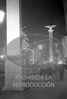 Berlin de noche se enganala para el regreso de la Legión Cóndor