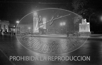 Berlin de noche se enganala para el regreso de la Legión Cóndor