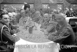 Los generales españoles con Hitler