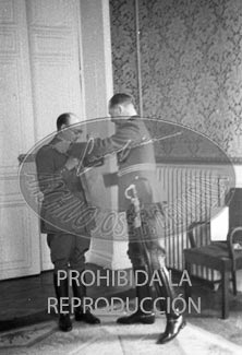Imposición de condecoraciones alemanas