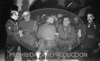Reunion en el Pardo, condecoraciones