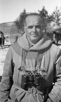 General Varela en el frente de Teruel