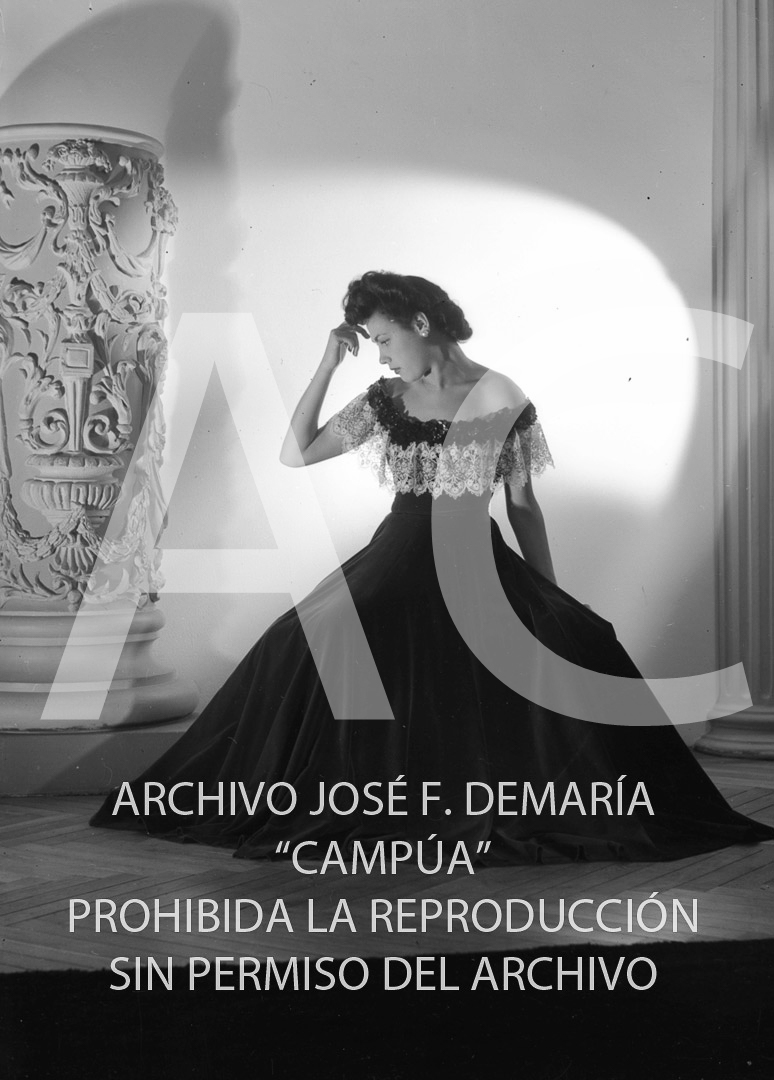 Emanuel, diseños de alta costura española