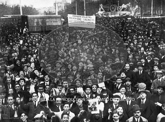 Manifestacion en Cibeles 1920