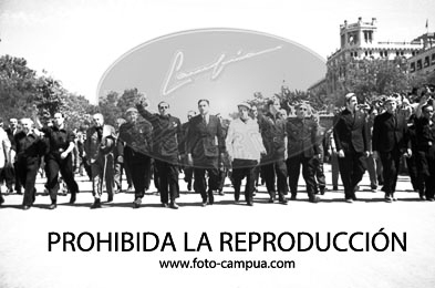 Desfile primer aniversario de la liberación de Madrid
