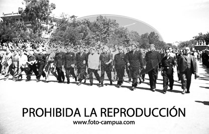 Desfile primer aniversario de la liberación de Madrid
