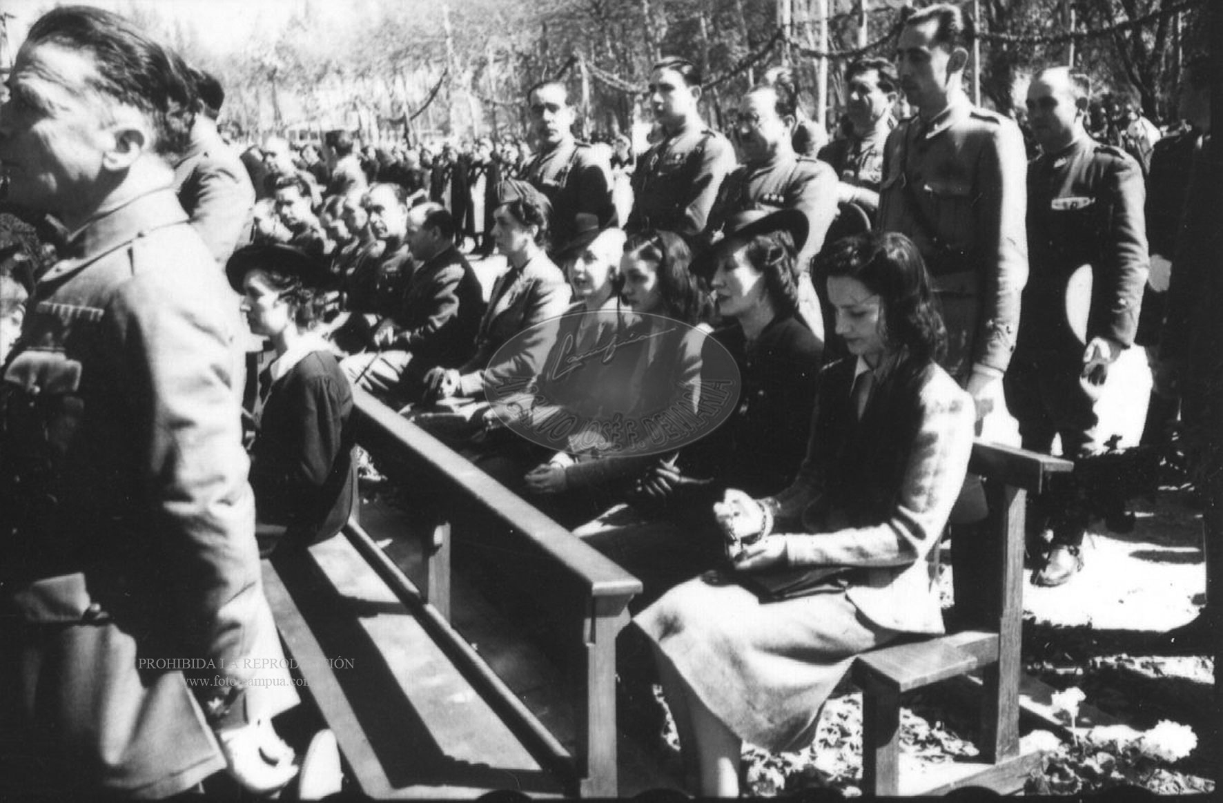 Entrega de guión al Regimiento de Caballeria Farnesio