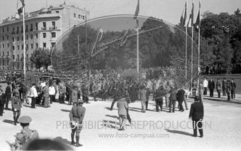 Franco inaugura la prolongación de la Gran Via