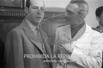 El General Peron Presidente Honorario de Falange Española
