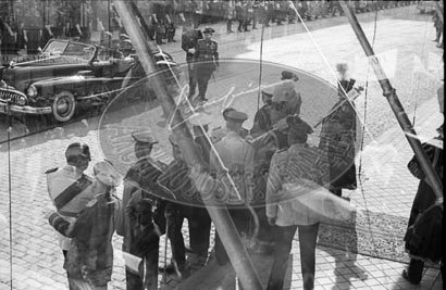 Franco en Las Cortes, manifestación de apoyo