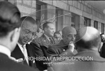 Franco inaugura el hospital de Guadarrama