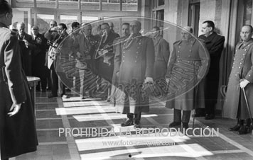 Franco inaugura el hospital de Guadarrama