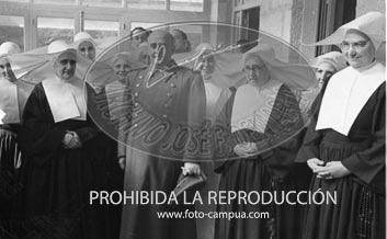 Franco inaugura el hospital de Guadarrama
