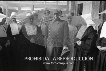 Franco inaugura el hospital de Guadarrama