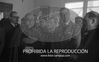 Entrega de una imagen de Nª Señora de Lujan a la Embajada Argentina
