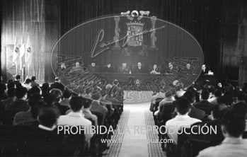 La Escuela de Estiomatología recibe un reconocimiento por el embajador de Argentina