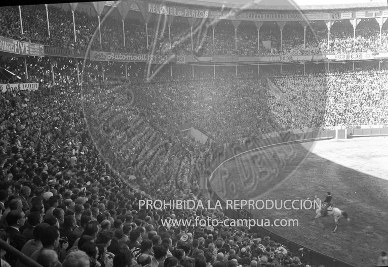 Corrida de Toros en Barcelona en honor a Franco