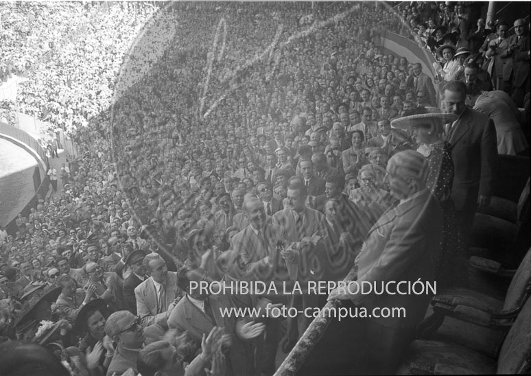 Corrida de Toros en Barcelona en honor a Franco