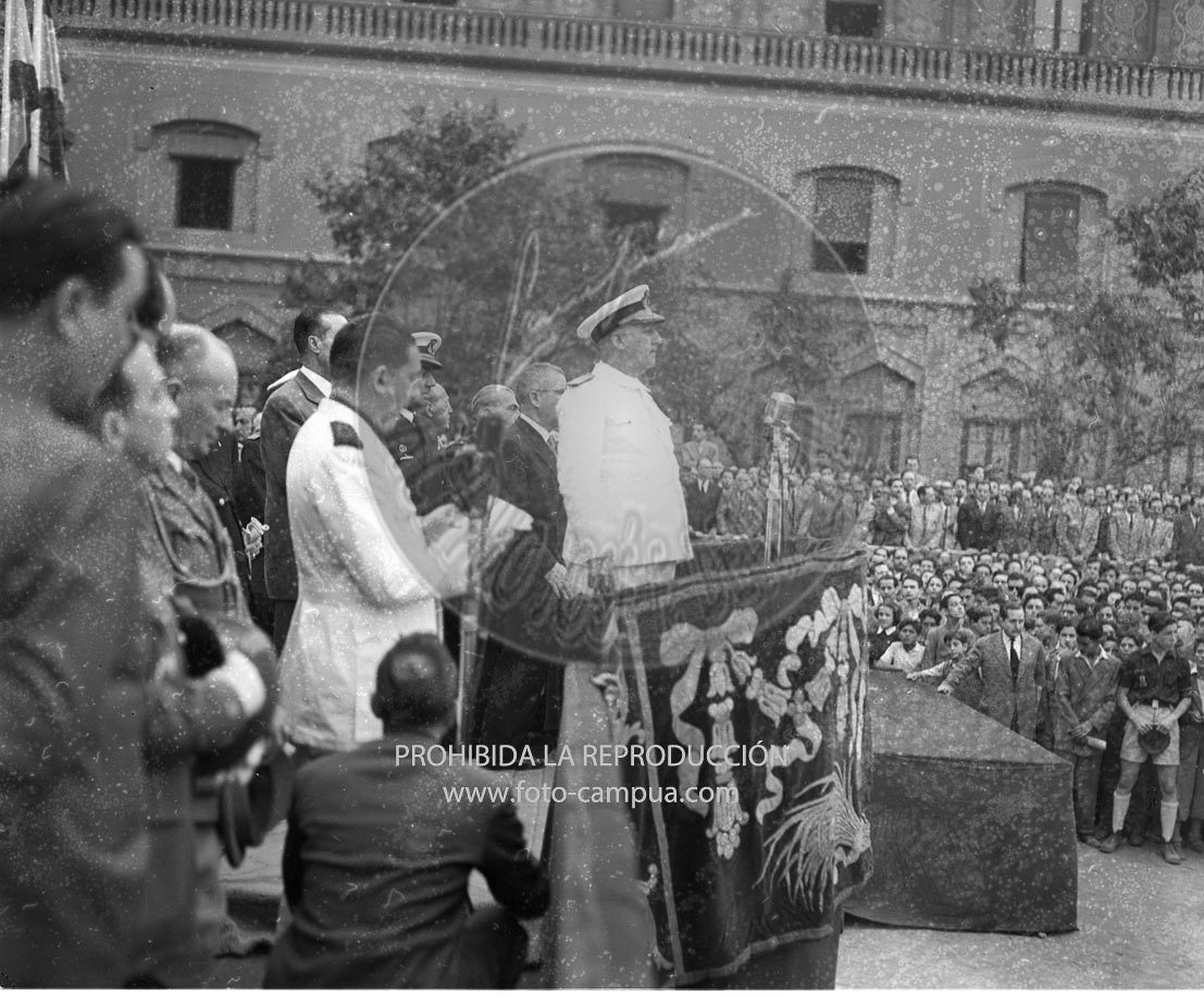 Franco visita la Universidad Industrial