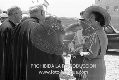 Franco visita la Catedral de Vic