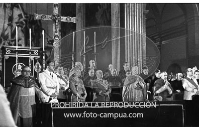 Franco visita la Catedral de Vic