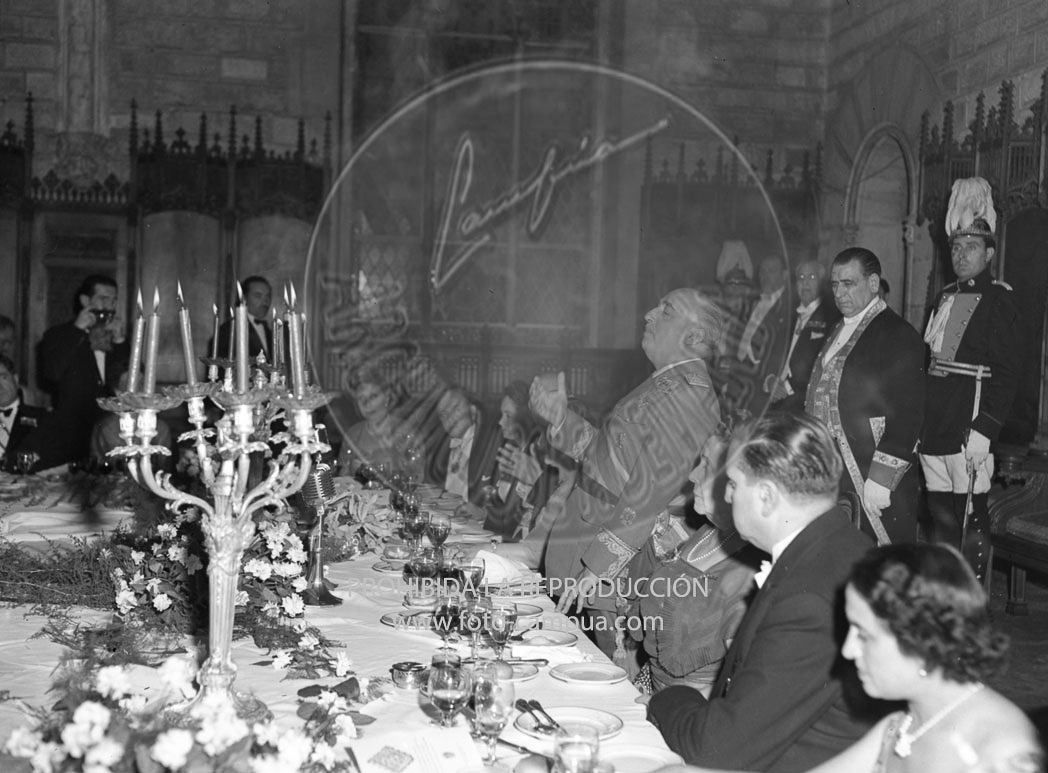 Franco visita Barcelona