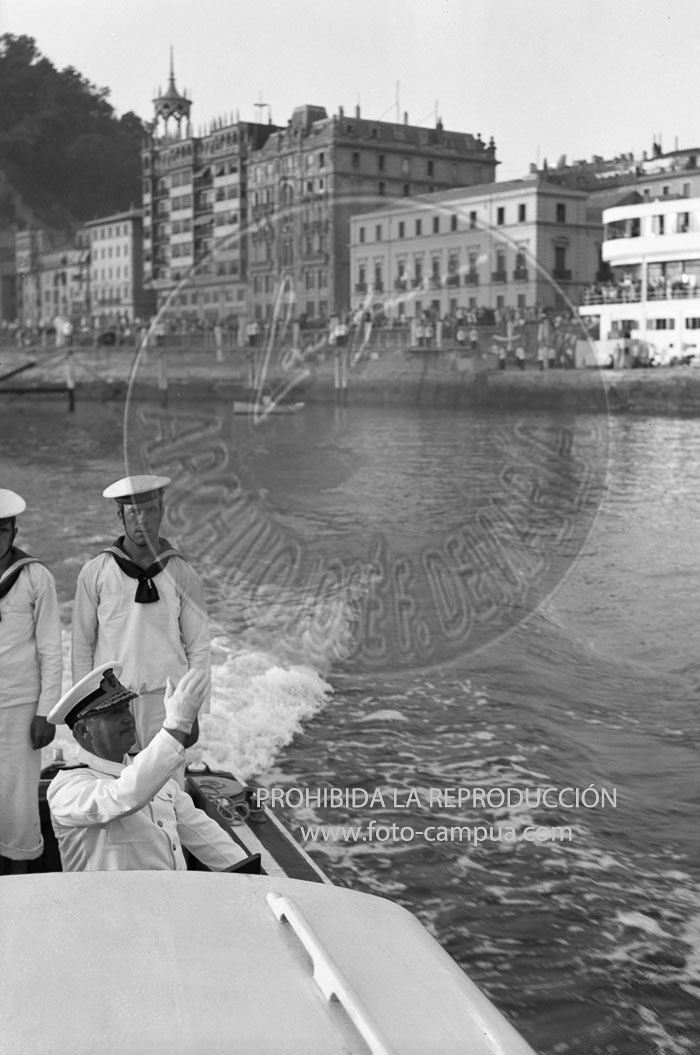 Franco en el Crucero Miguel de Cervantes