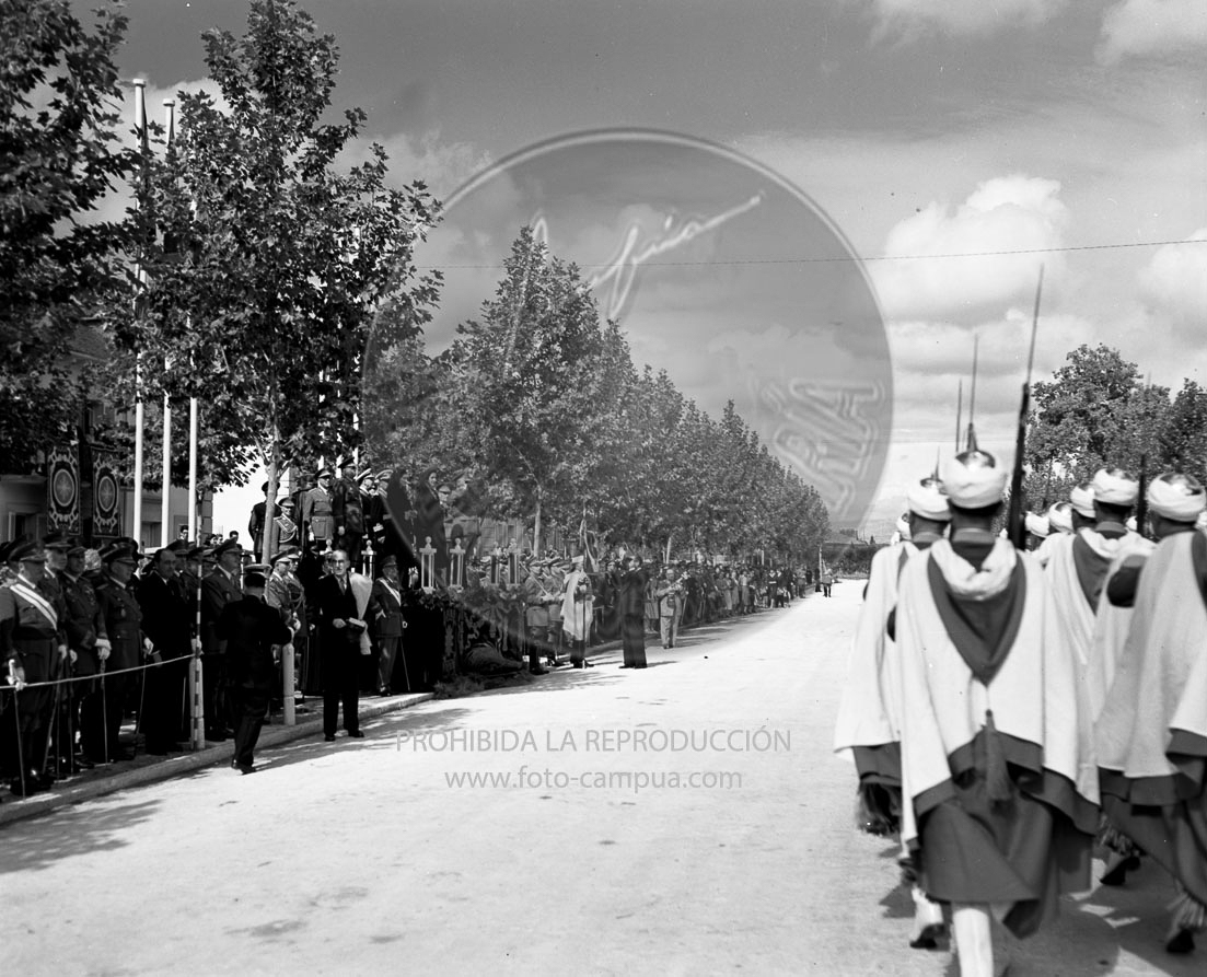 Onomástica del Caudillo 1949