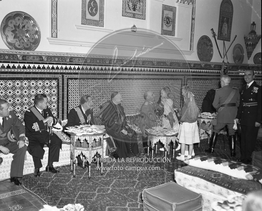 Onomástica del Caudillo 1949