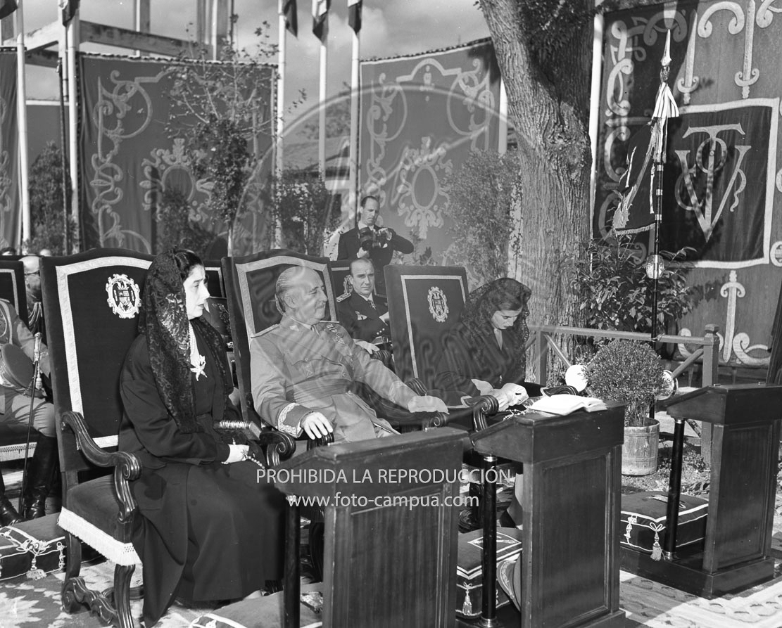 Onomástica del Caudillo 1949
