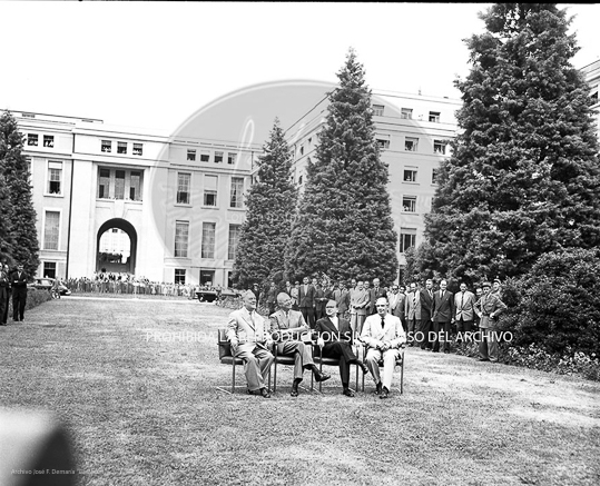 Reunion 4 Grandes en Ginebra