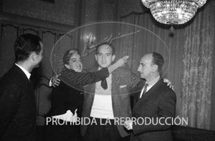 Entrega del Premio Planeta 1958 a Fernando Bermudez de Castro y Rebellón