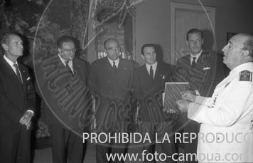 Franco recibe a la JD cel Club Náutico de San Sebastián.