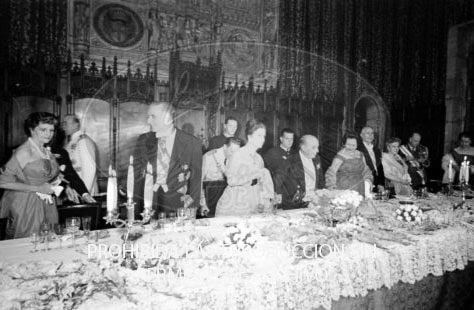 Cena en honor de Franco Ayuntamiento Barcelona.