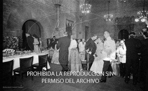 Cena en honor de Franco Ayuntamiento Barcelona.