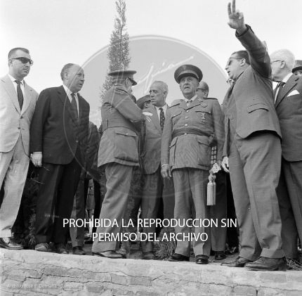 Franco visita las zonas inundadas de Barcelona