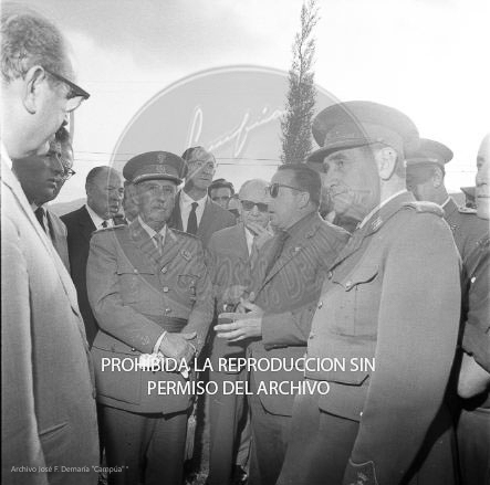 Franco visita las zonas inundadas de Barcelona