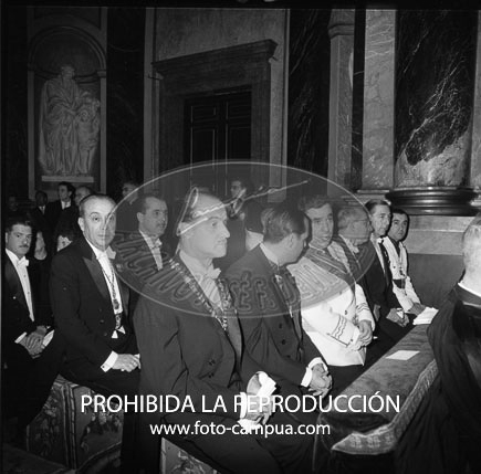 Imposición de la bierreta cardenalicia al D. Angel Herrera Oria