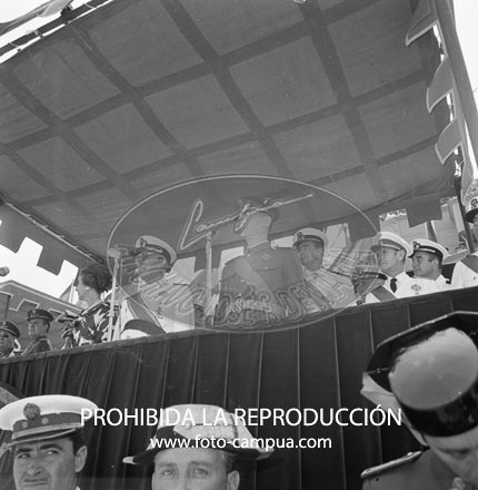 Imposición de la Cruz Laureada de San Fernando al Tte Coronel Palacios