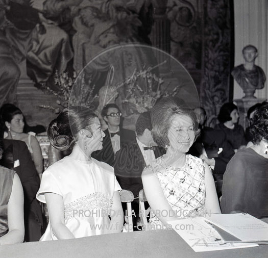 Desfile de modelos en la embajada de Italia de Madrid.