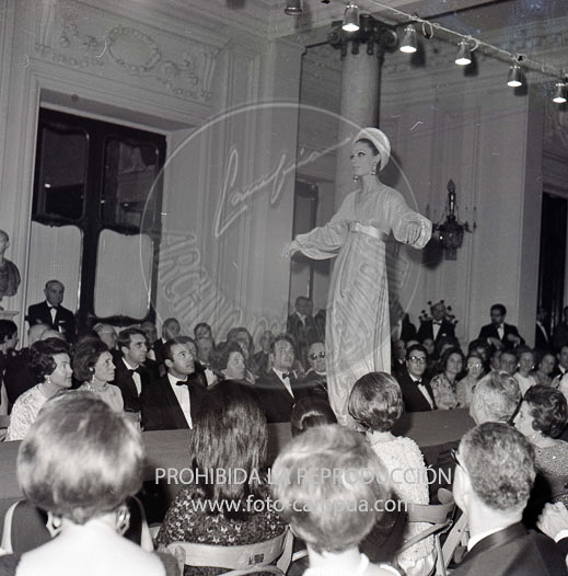 Desfile de modelos en la embajada de Italia de Madrid.