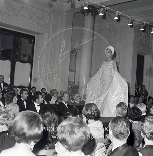 Desfile de modelos en la embajada de Italia de Madrid.