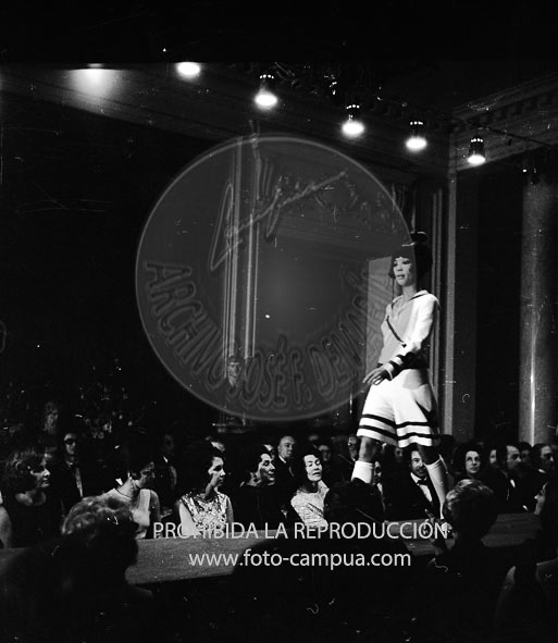 Desfile de modelos en la embajada de Italia de Madrid.