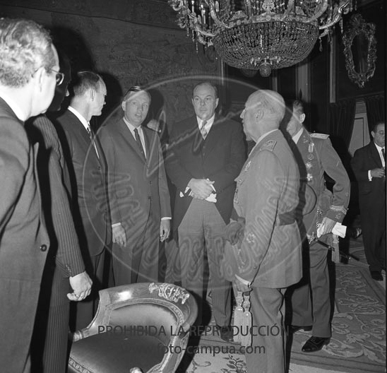 Armstron, Aldring y Collins con Franco