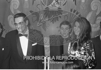 Entrega de placas a los 