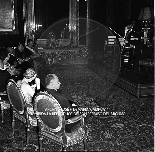 Visita de Iskander Mirza