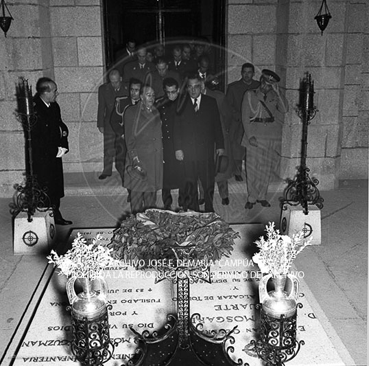 Visita de Iskander Mirza