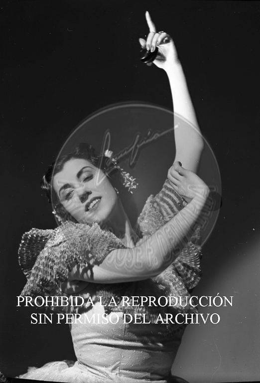 Elvira Lucena